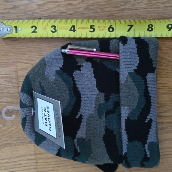 CAPELLI OF NEW YORK BRAND BOYS BLACK & GRAY CAMO WINTER HAT & GLOVES SMALL/MED - Picture 9 of 12